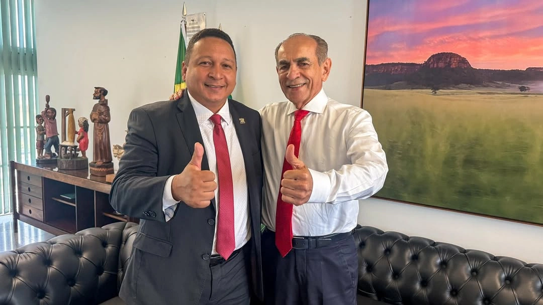 Prefeito Lecio Gustavo se reúne com senador Marcelo Castro em Brasília
