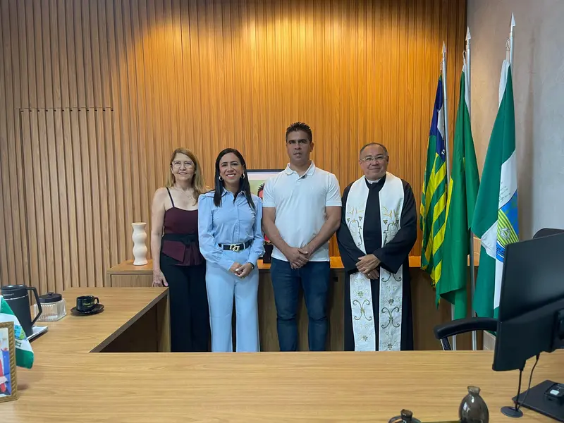 Prefeitura de Alto Longá reabre sede administrativa após revitalização