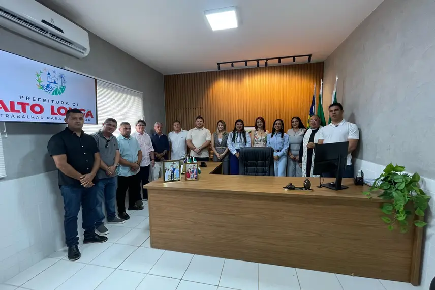 Prefeitura de Alto Longá reabre sede administrativa após revitalização Prefeitura de Alto Longá reabre sede administrativa após revitalização