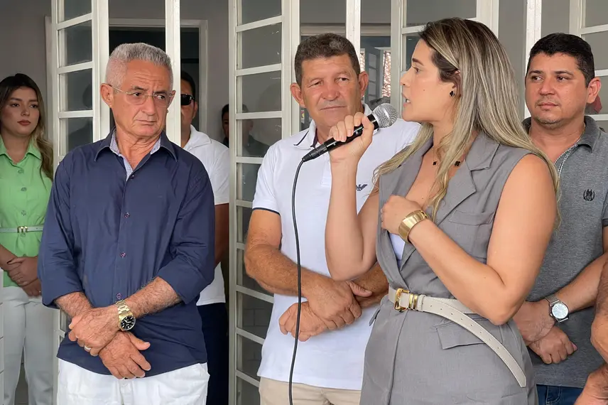 Prefeitura de Alto Longá reabre sede administrativa após revitalização