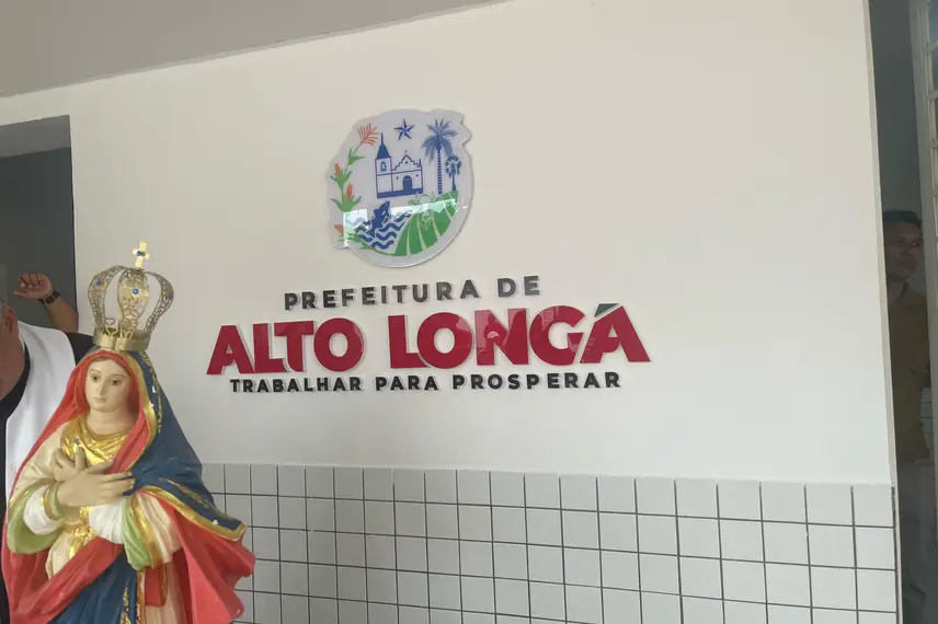 Prefeitura de Alto Longá reabre sede administrativa após revitalização Prefeitura de Alto Longá reabre sede administrativa após revitalização