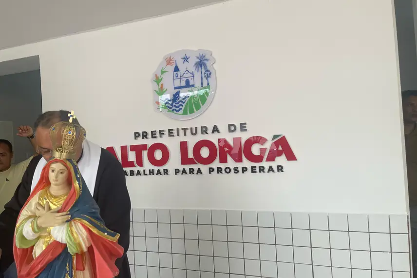 Prefeitura de Alto Longá reabre sede administrativa após revitalização Prefeitura de Alto Longá reabre sede administrativa após revitalização