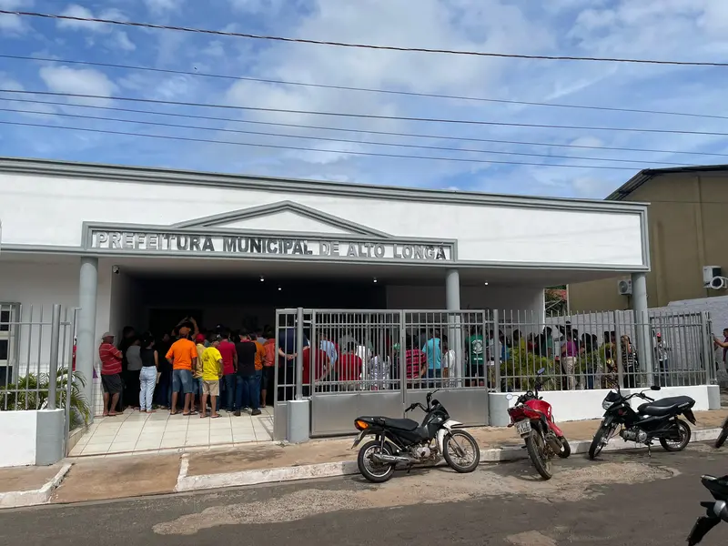 Prefeitura de Alto Longá reabre sede administrativa após revitalização