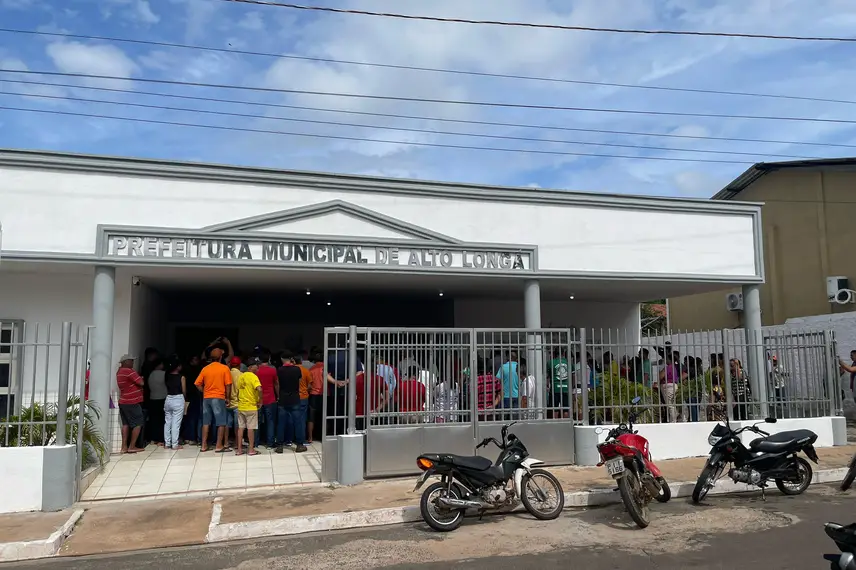 Prefeitura de Alto Longá reabre sede administrativa após revitalização Prefeitura de Alto Longá reabre sede administrativa após revitalização