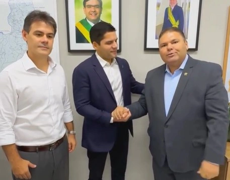 Presidente da Alepi, Severo Eulálio, Diretor da DER-PI, Leo Sobral, e prefeito Admaelton Bezerra