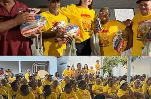 Primeira-dama de Riacho Fundo distribui cestas básicas (Foto: Reprodução - Redes sociais)