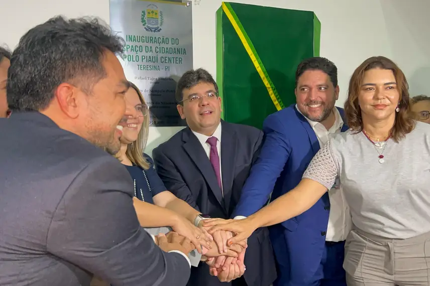 Rafael Fonteles inaugura reforma do Polo Piauí Center e Espaço da Cidadania Rafael Fonteles inaugura reforma do Polo Piauí Center e Espaço da Cidadania