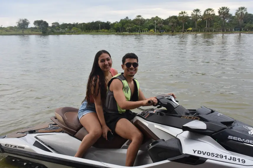 Robson de Oliveira e Cristiane Carvalho celebram aniversário em Demerval Lobão