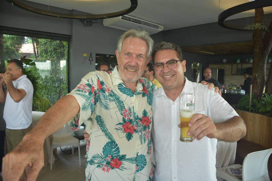 Robson de Oliveira e Cristiane Carvalho celebram aniversário em Demerval Lobão