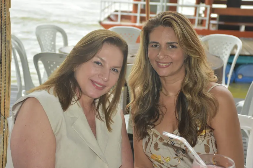 Robson de Oliveira e Cristiane Carvalho celebram aniversário em Demerval Lobão