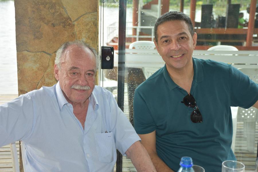 Robson de Oliveira e Cristiane Carvalho celebram aniversário em Demerval Lobão