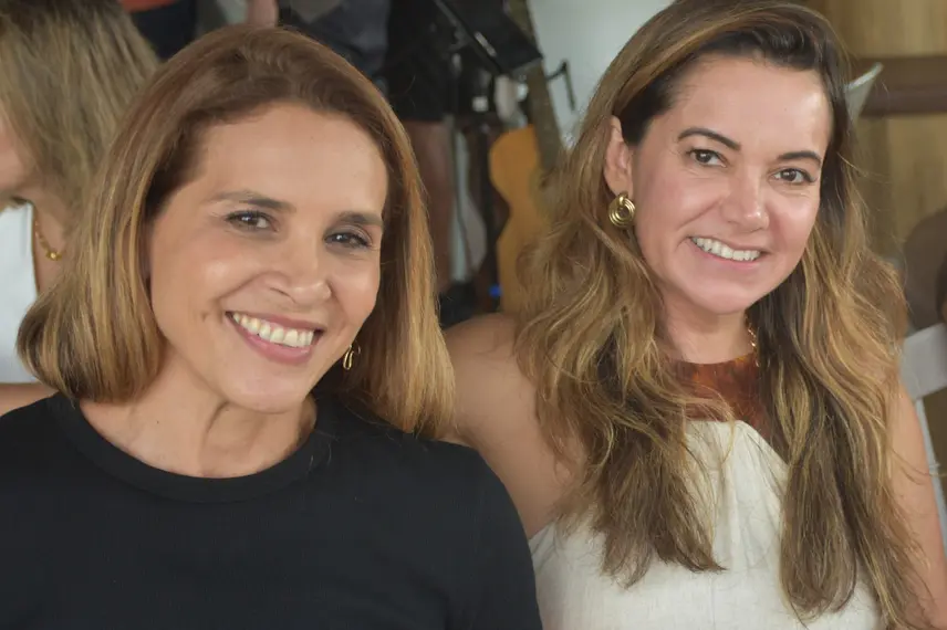 Robson de Oliveira e Cristiane Carvalho celebram aniversário em Demerval Lobão