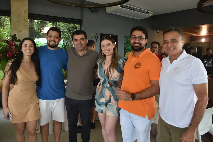 Robson de Oliveira e Cristiane Carvalho celebram aniversário em Demerval Lobão