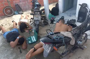 RONE apreende motos com restrição e prende suspeitos de receptação em Teresina (Foto: Divulgação/RONE)