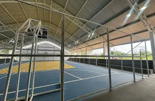 Secretaria de Esportes entrega quadra poliesportiva em Cristino Castro (Foto: Reprodução)