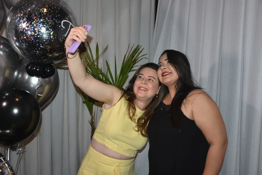 Tácio Baptista celebra aniversário em noite especial no Vito Fogo