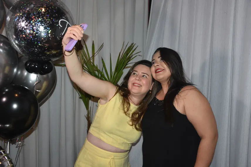 Tácio Baptista celebra aniversário em noite especial no Vito Fogo