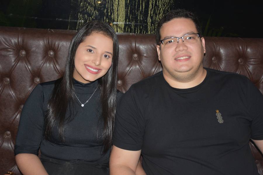 Tácio Baptista celebra aniversário em noite especial no Vito Fogo