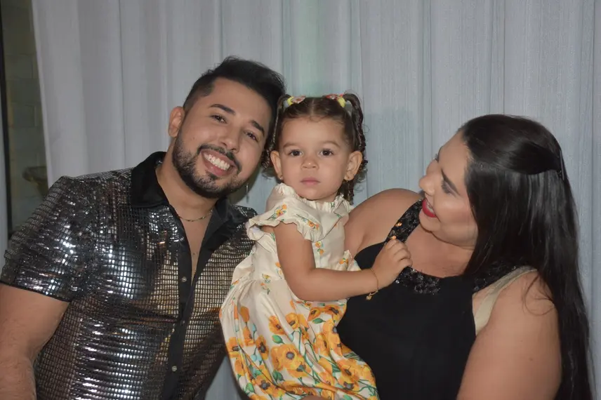 Tácio Baptista celebra aniversário em noite especial no Vito Fogo