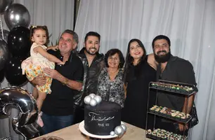 Tácio Baptista celebra aniversário em noite especial no Vito Fogo (Foto: Magal/ Conecta Piauí)