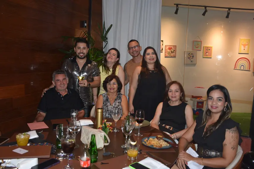 Tácio Baptista celebra aniversário em noite especial no Vito Fogo