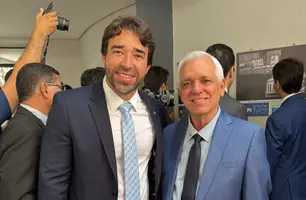 Themístocles Filho e Marden Menezes marcam presença na sessão solene da Alepi em Picos (Foto: Reprodução)