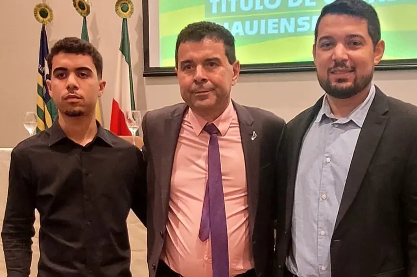 Título de Cidadão Piauiense ao empresário José Robson Oliveira,