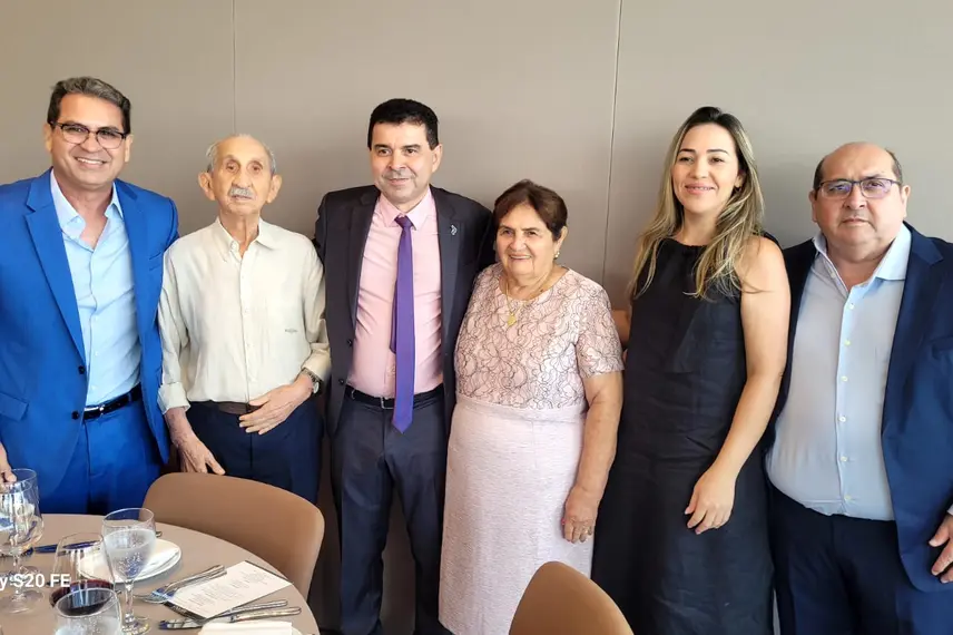 Título de Cidadão Piauiense ao empresário José Robson Oliveira,