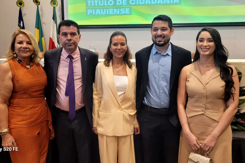 Título de Cidadão Piauiense ao empresário José Robson Oliveira,