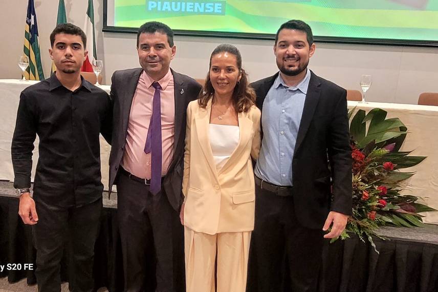 Título de Cidadão Piauiense ao empresário José Robson Oliveira,