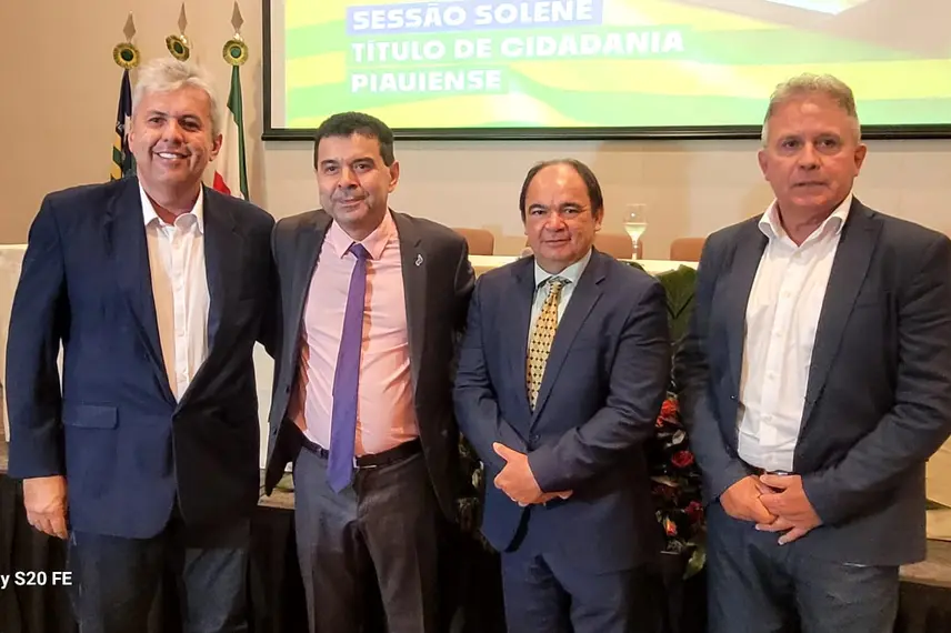 Título de Cidadão Piauiense ao empresário José Robson Oliveira,