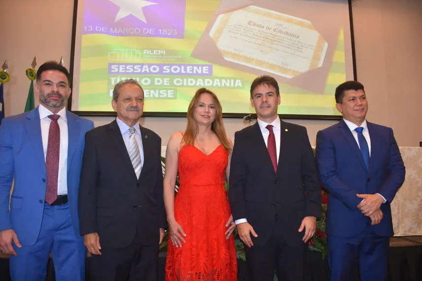 Título de Cidadão Piauiense ao empresário José Robson Oliveira,