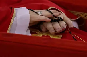 Vaticano divulga primeiras imagens do Papa Francisco em primeiros ritos fúnebres (Foto: Reprodução/Vatican News)