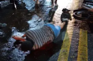 Acidente em Timon envolve caminhão de lixo e motoqueiro (Foto: Reprodução)