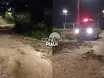 Ambulância não consegue entrar em rua para socorrer adolescente em Teresina