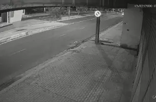 Câmeras de segurança registram execução na zona Sul de Teresina (Foto: Reprodução)