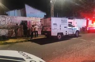 Corpo de homem é encontrado dentro de imóvel abandonado no Centro de Teresina (Foto: Repórter 12/Conecta Piauí)