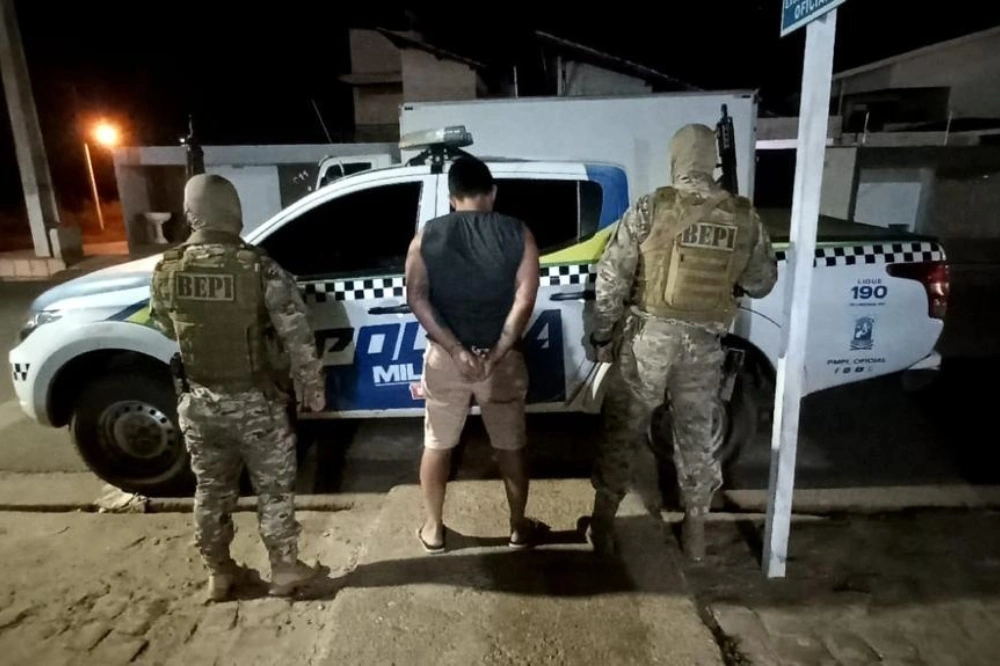 Dono do 'Bar Fecha Nunca' é preso por venda de drogas dentro de trailer em Picos