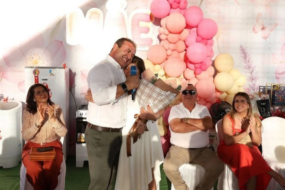 Emoção e gratidão marcam o Festival de Prêmios do Dia das Mães em Curimatá