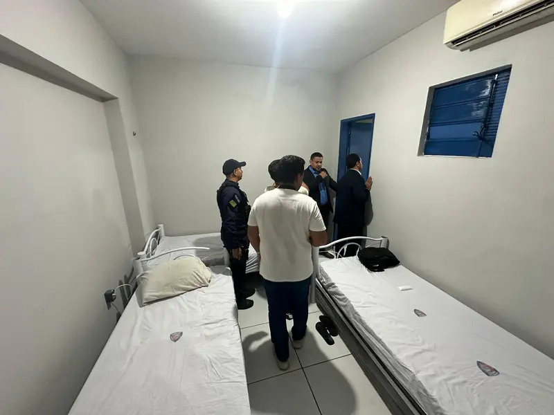 Entrega da reforma de prédio da GCM de José de Freitas