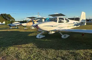 Evento 'e-Fly' reúne mais de 60 aeronaves em Altos e movimenta setor da aviação (Foto: James Rodrigues / Conecta Piauí)
