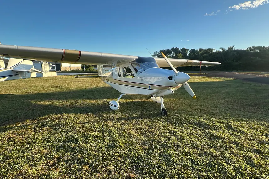 Evento 'e-Fly' reúne mais de 60 aeronaves em Altos e movimenta setor da aviação