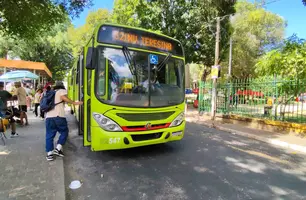 Greve dos ônibus em Teresina completa três dias; caso será analisado pelo TRT (Foto: James Rodrigues / Conecta Piauí)