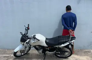 Homem é preso após 'dar grau' e desacatar policiais em Água Branca (Foto: Divulgação/PCPI)
