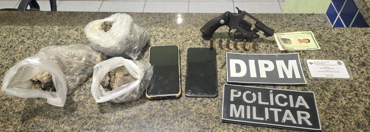 Jovem envolvido com tráfico de drogas é preso com pacotes de maconha em Parnaíba