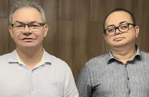 O encontro do prefeito Rafael com o ex-secretário de educação Gideão nesta sexta (Foto: Reprodução)