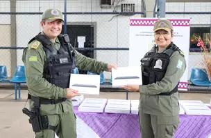 Patrulha Maria da Penha recebe tablets para agilizar medidas protetivas no Piauí (Foto: Divulgação/ASCOM-SSP)
