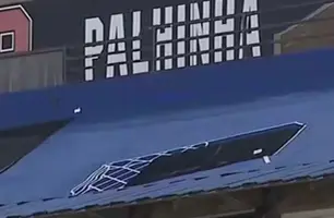 Placa de ferro que caiu (Foto: Reprodução)