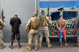 PM prende dupla com drogas e flagra tentativa de suborno durante operação em Picos (Foto: Divulgação/PMPI)