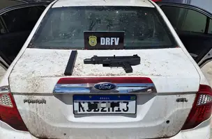 Polícia prende suspeito de roubo de veículos e apreende submetralhadora no Piauí (Foto: Reprodução)